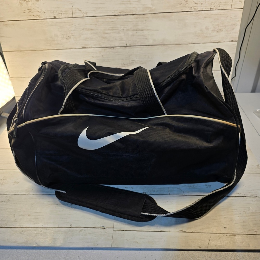 Nike Brasilia Duffel Bag Black White Gym Travel Sport Training Large Swoosh